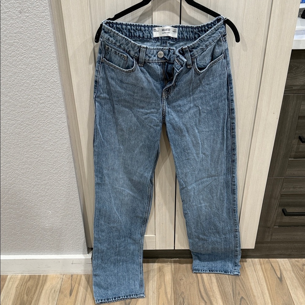 Hollister Women's Relaxed Blue Boyfriend Jeans